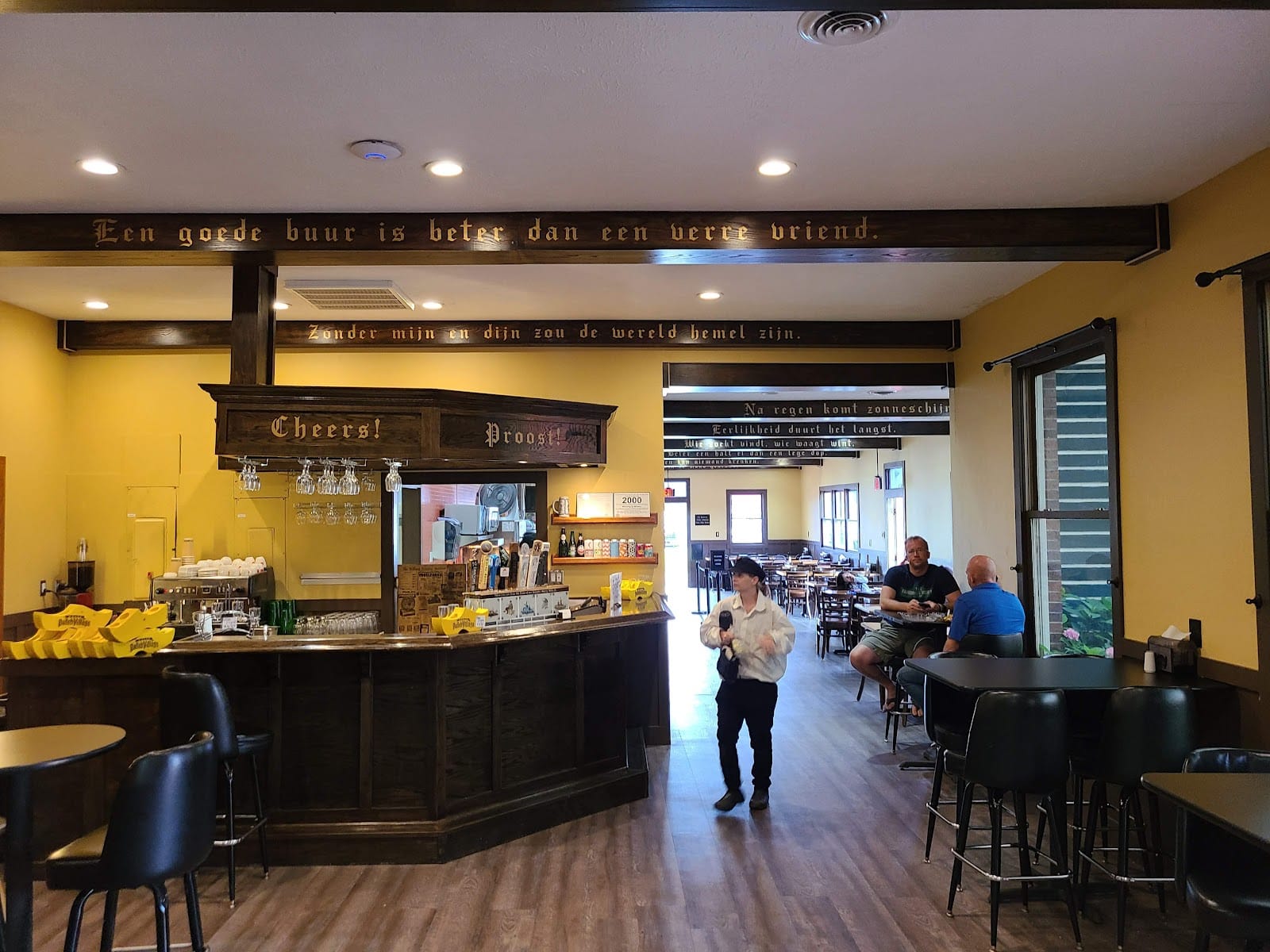 Hungry Dutchman Café