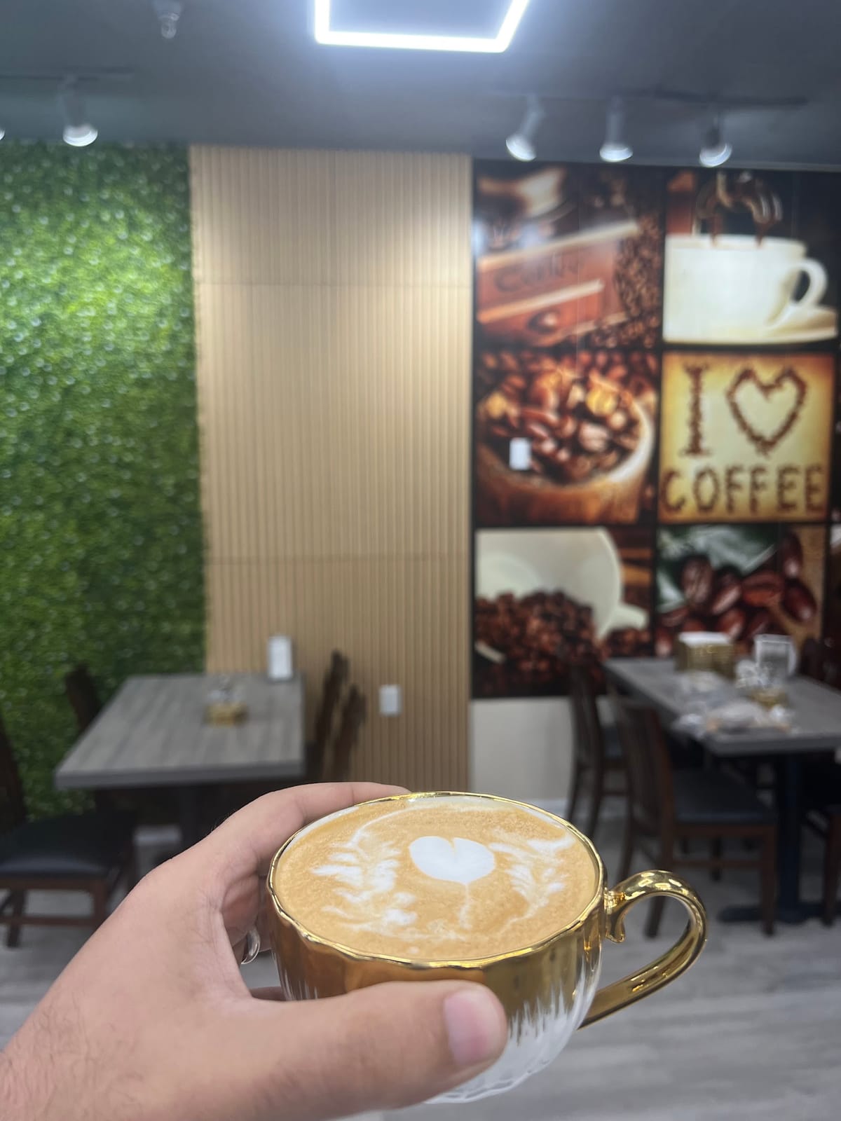 Aden cafe and ice cream