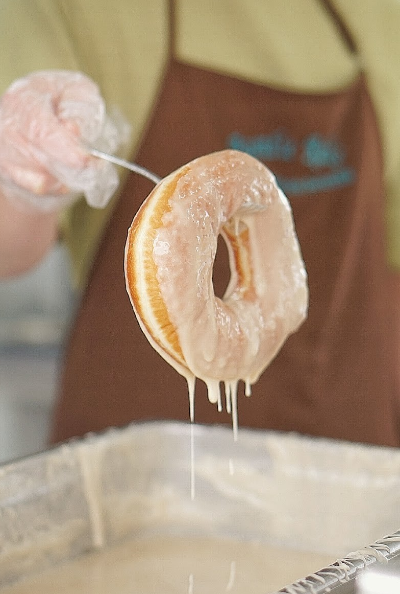 Auntie Ruth's Doughnuts & Pretzels at King's Corner photo 3