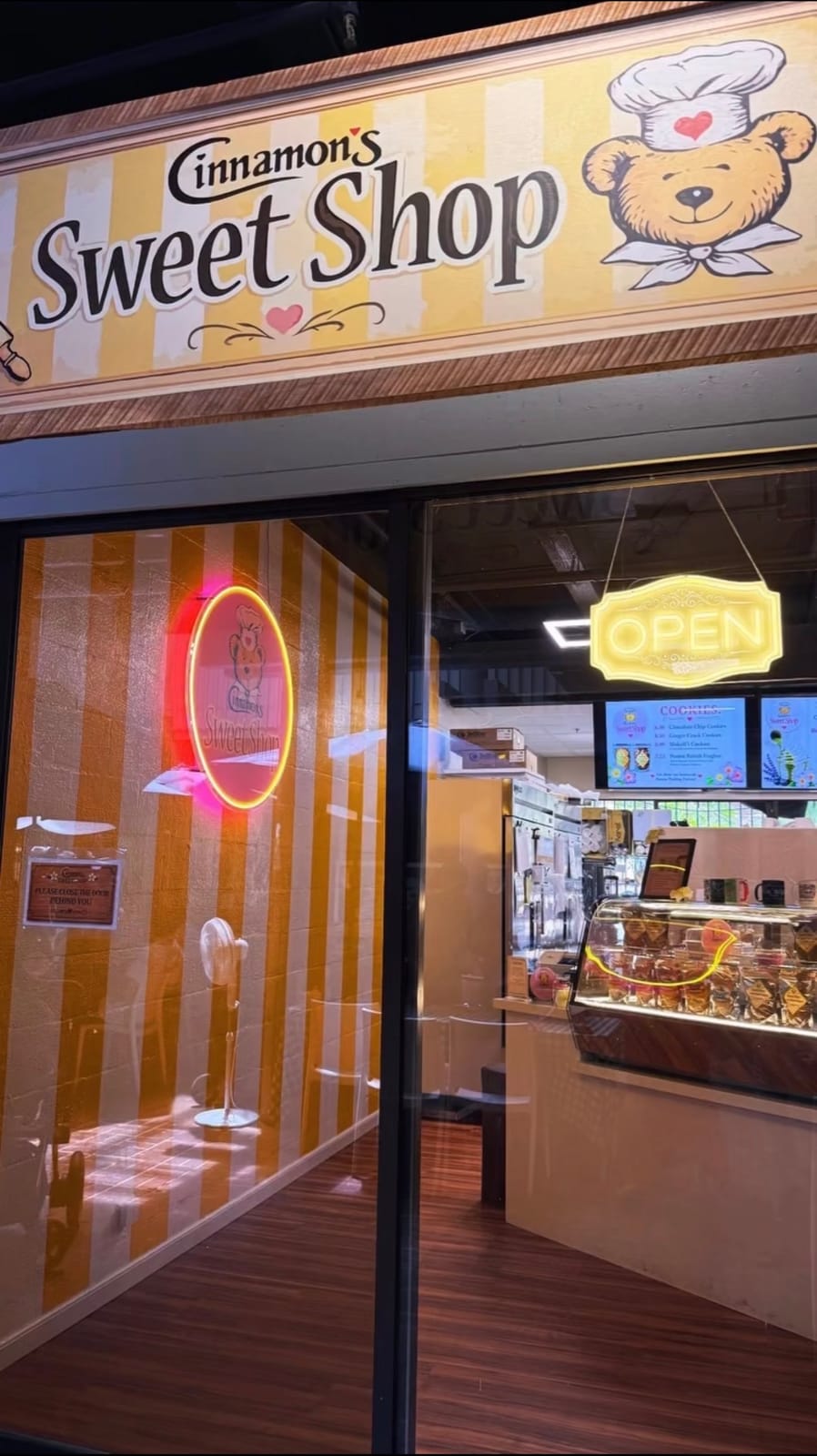 Cinnamon's SweetShop