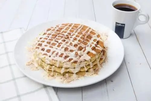 Broken Yolk Cafe