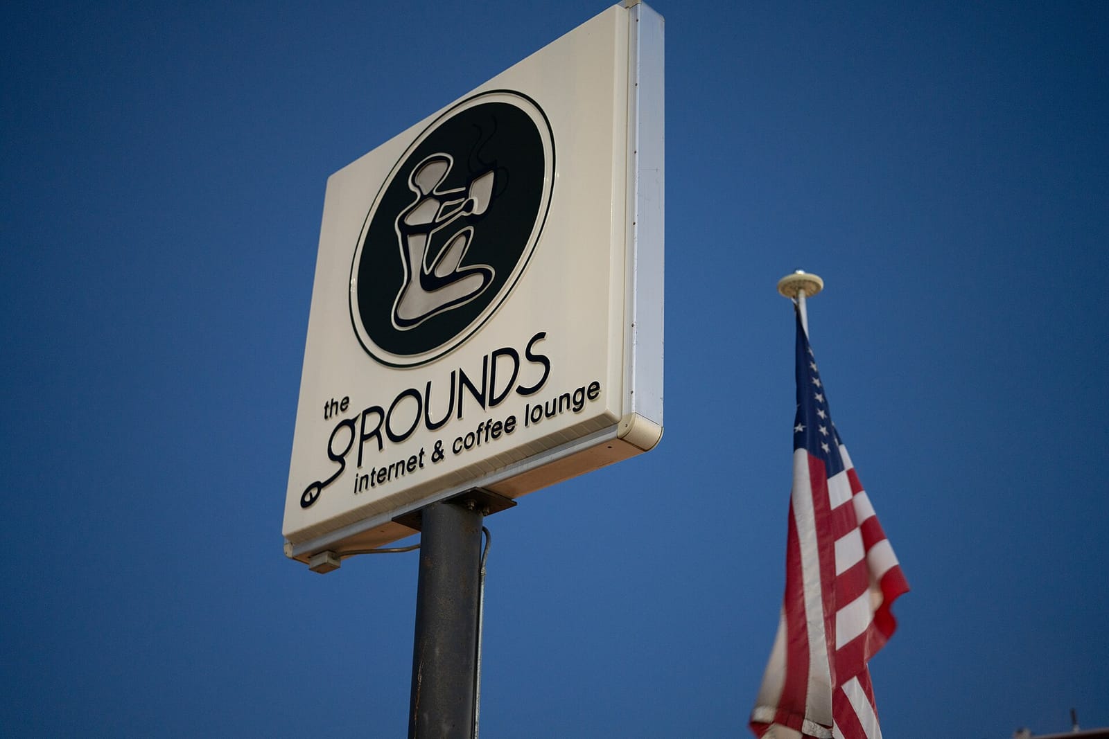 Grounds Internet & Coffee Lounge photo 4