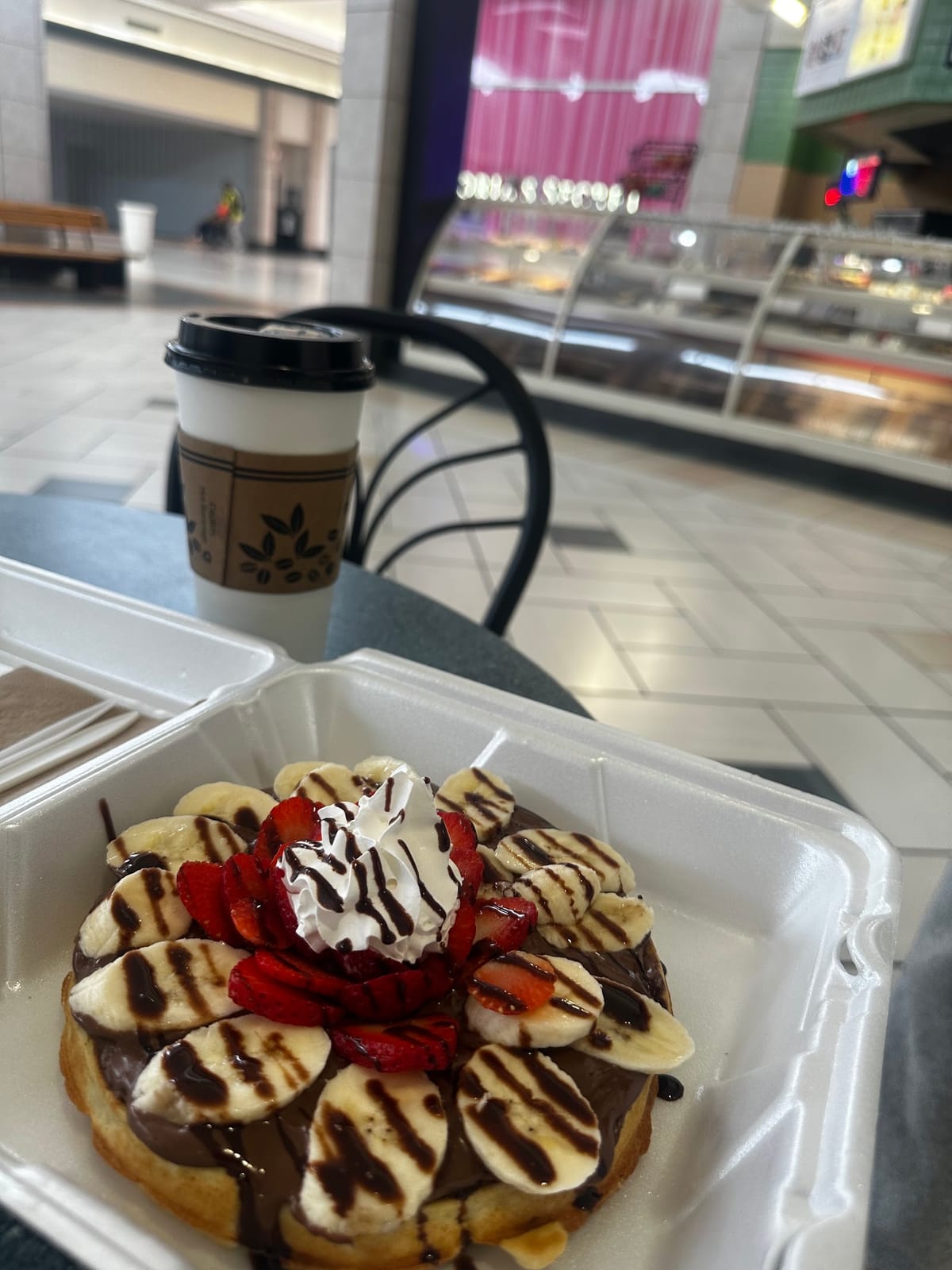 Daisy Cafe & Bakery