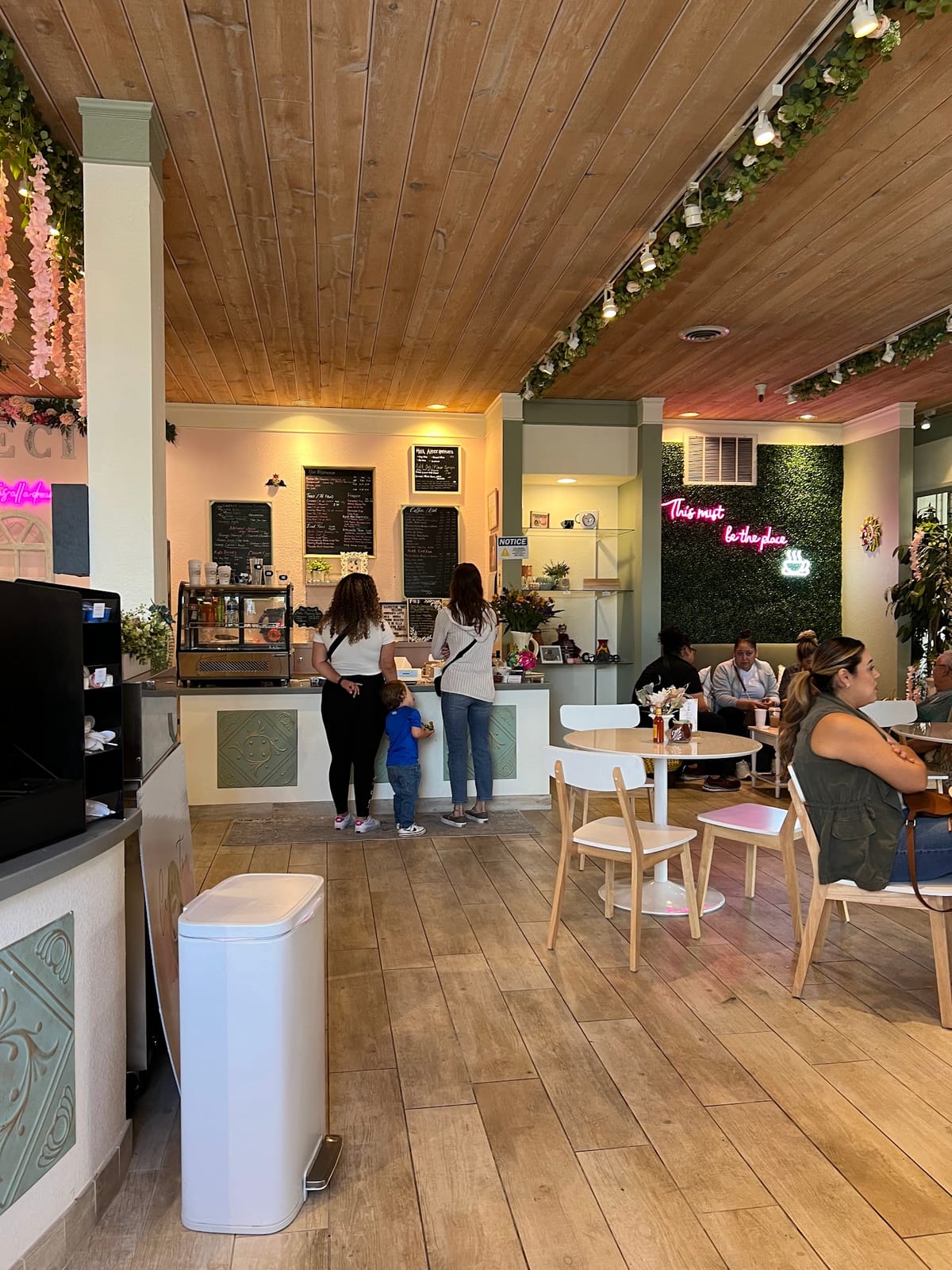Cafecito Lounge