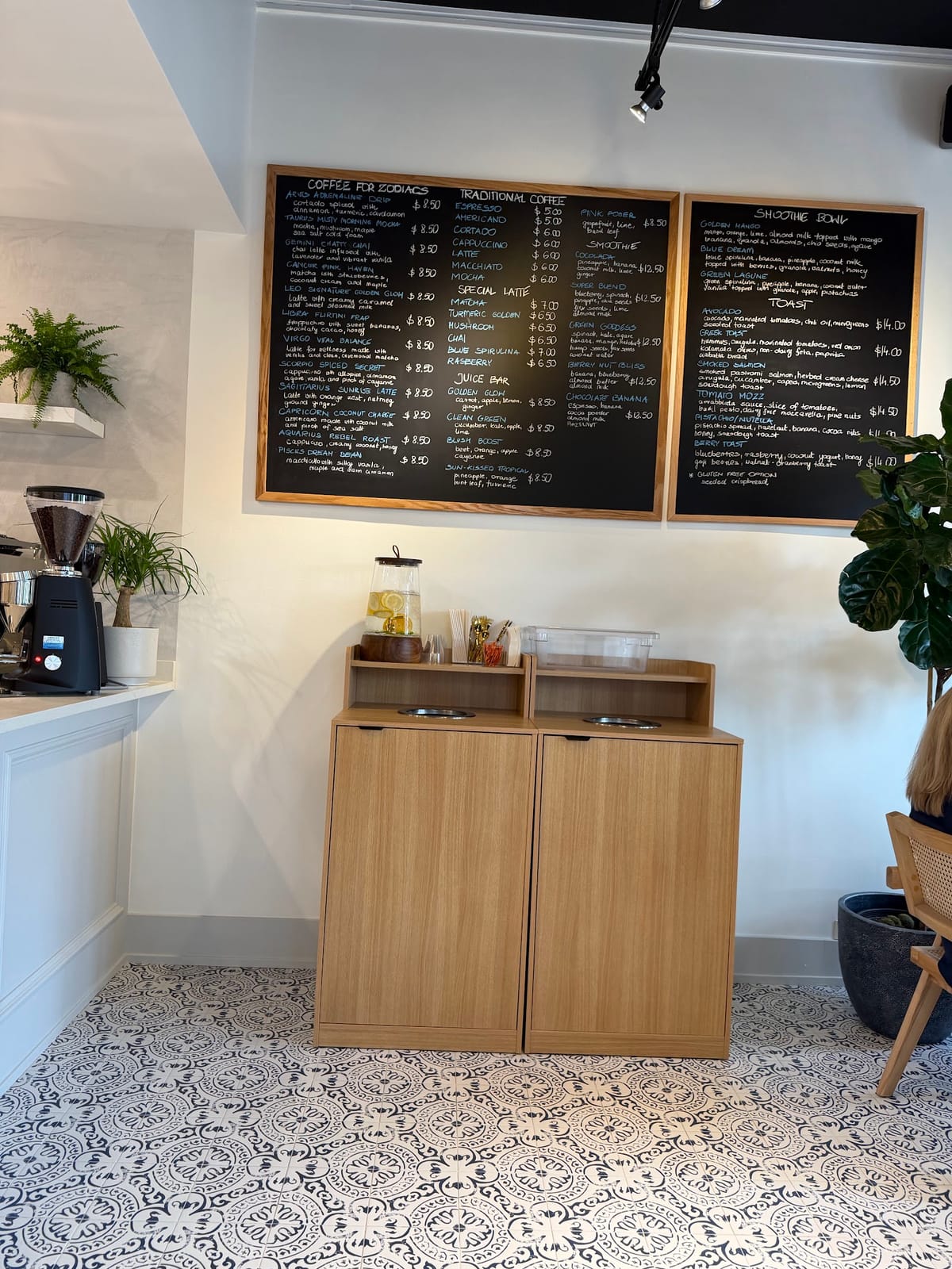 Zodiac Coffee Shop