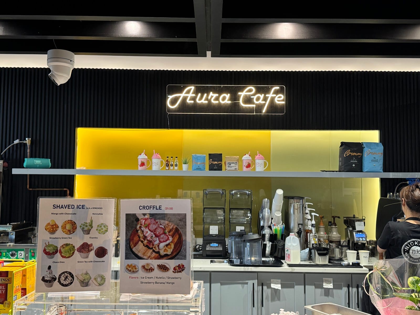 Aura Cafe