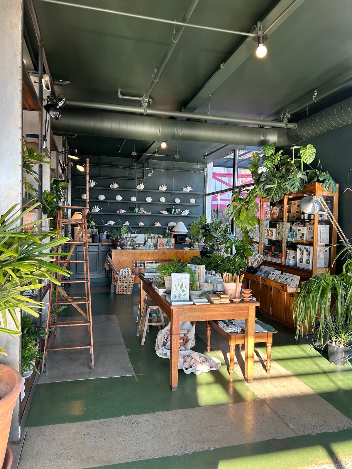 PALMERA HOUSE - Gluten-free Cafe, Natural Wine Bar, and Retail Shop