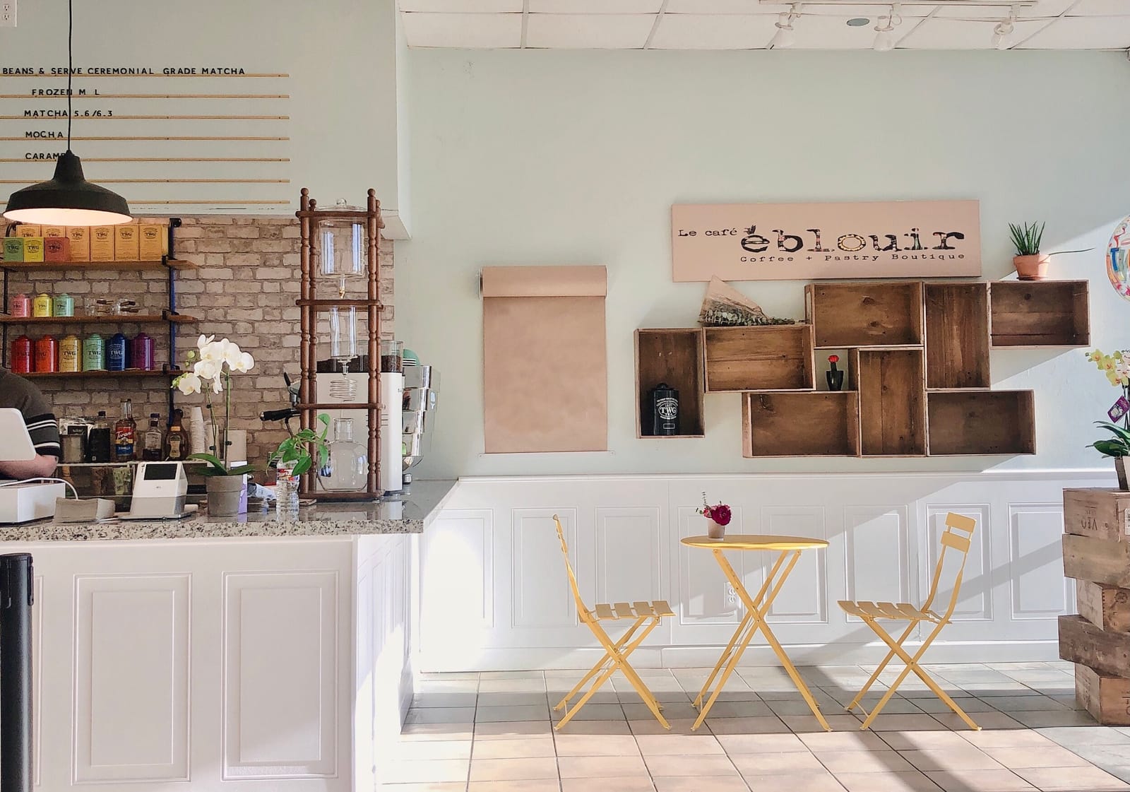 Le cafe eblouir