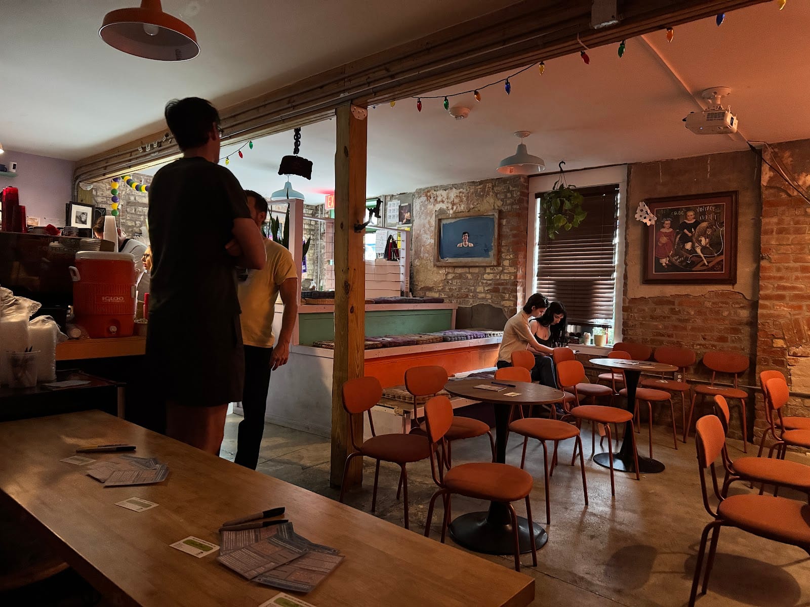 SPORTS DRINK: Café & Comedy Club