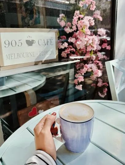 905 Cafe photo 4