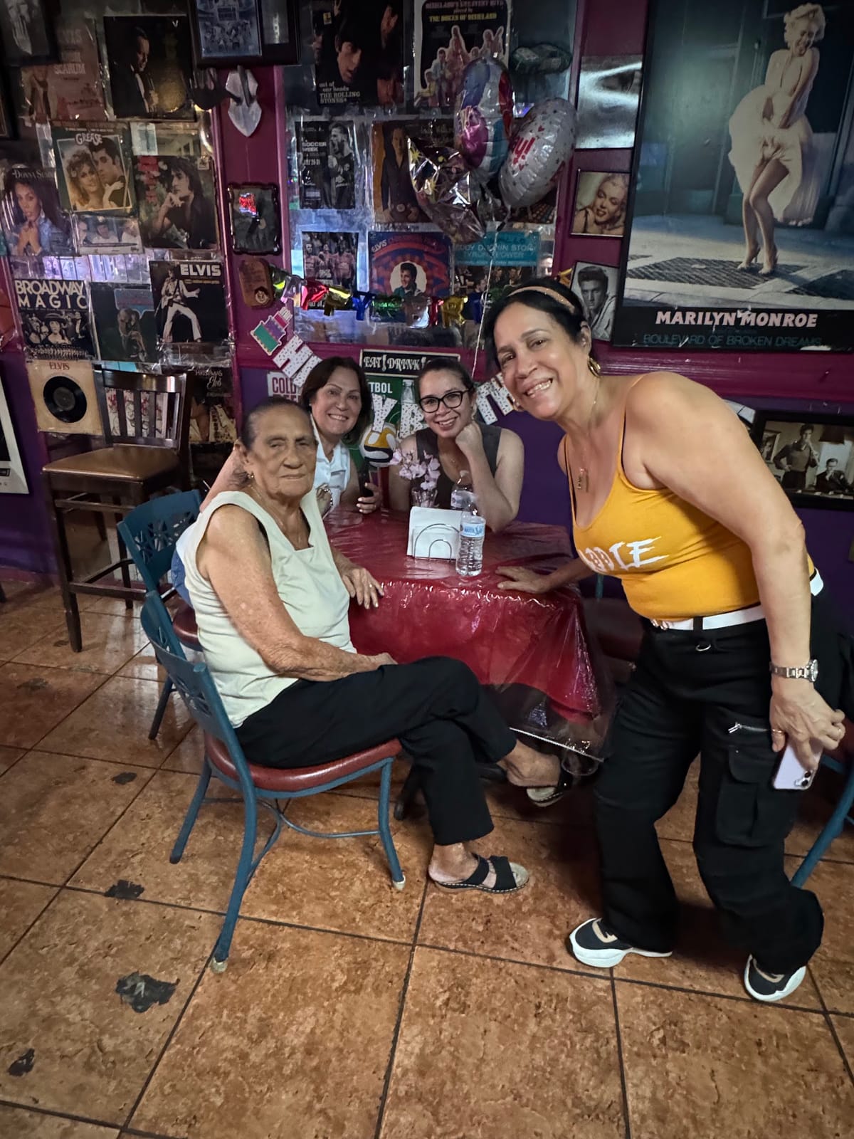 Candy's Place Cafe