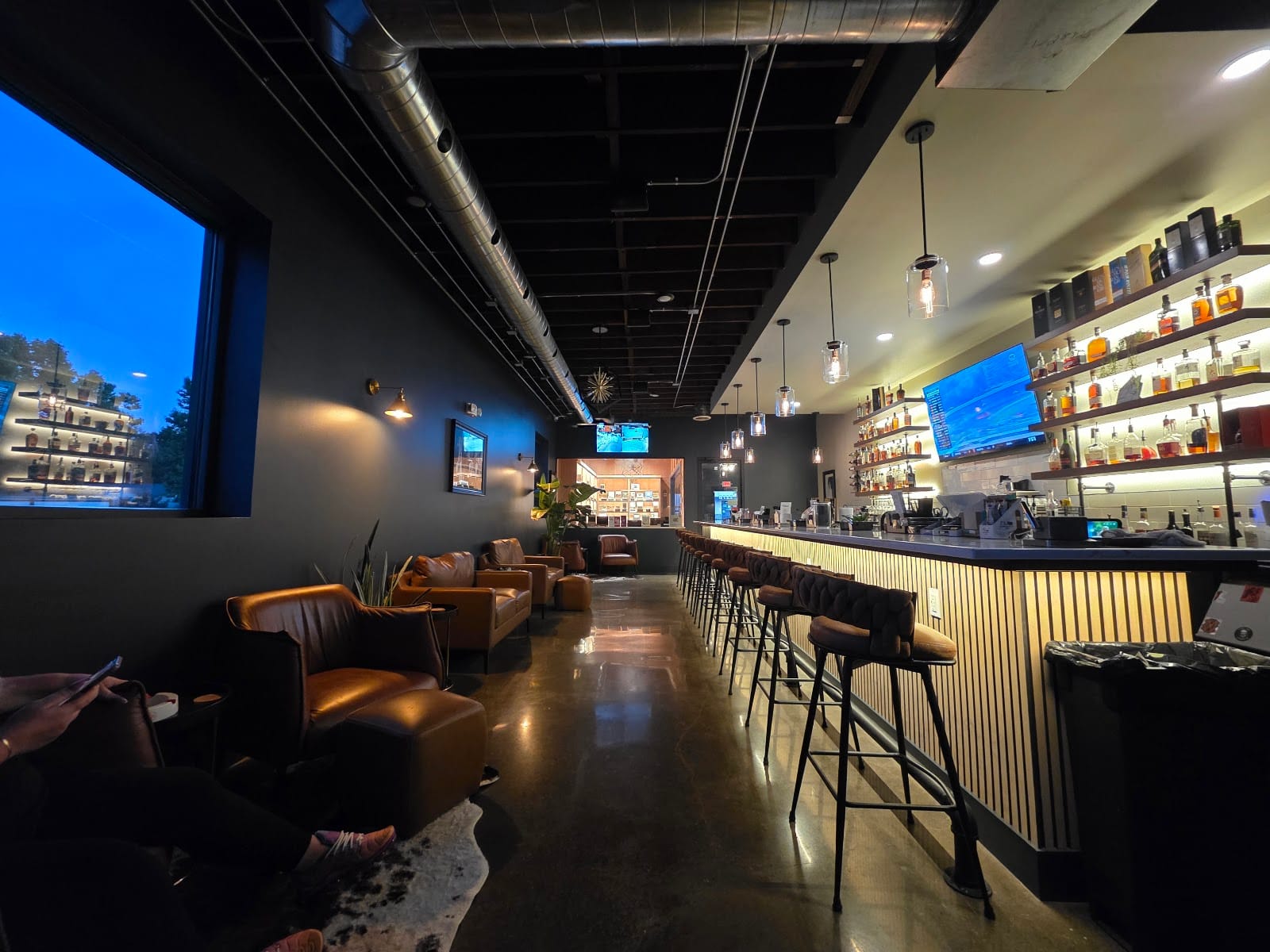 Leaf and Joe Cigar and Coffee Lounge