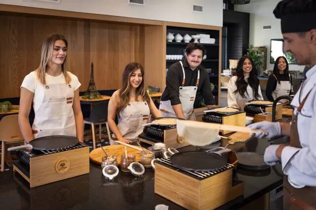 Dali Crepes Catering & Cafe photo 9