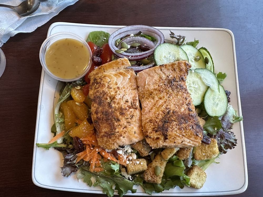 Del Monte Grill & Cafe photo 5