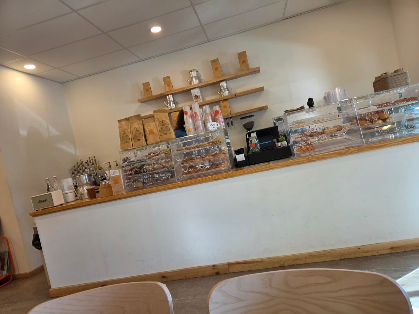 Noble Cafe & Bakery