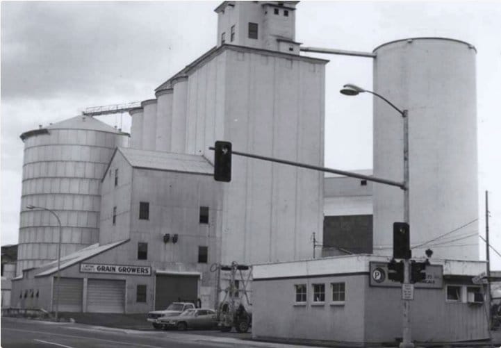 Silos & Social photo 4