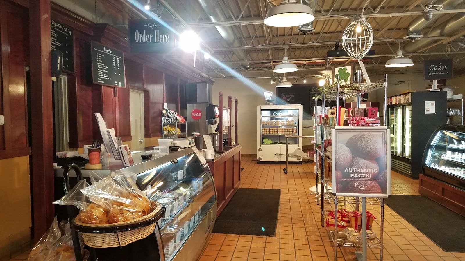 Ryke's Bakery Catering & Cafe