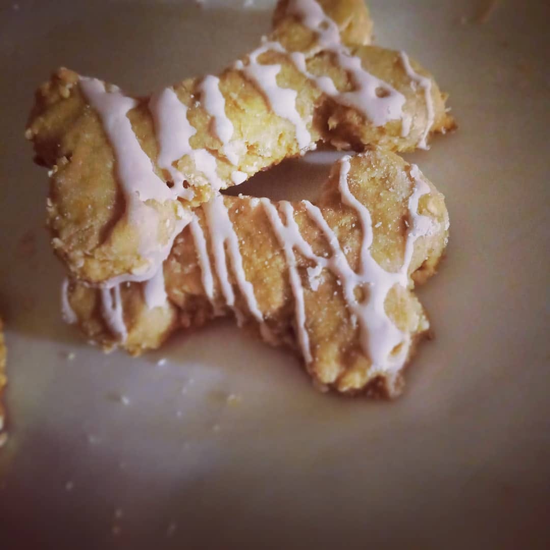 Ezra's Tasty Treats
