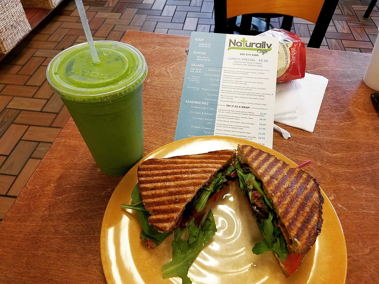 Naturally Cafe