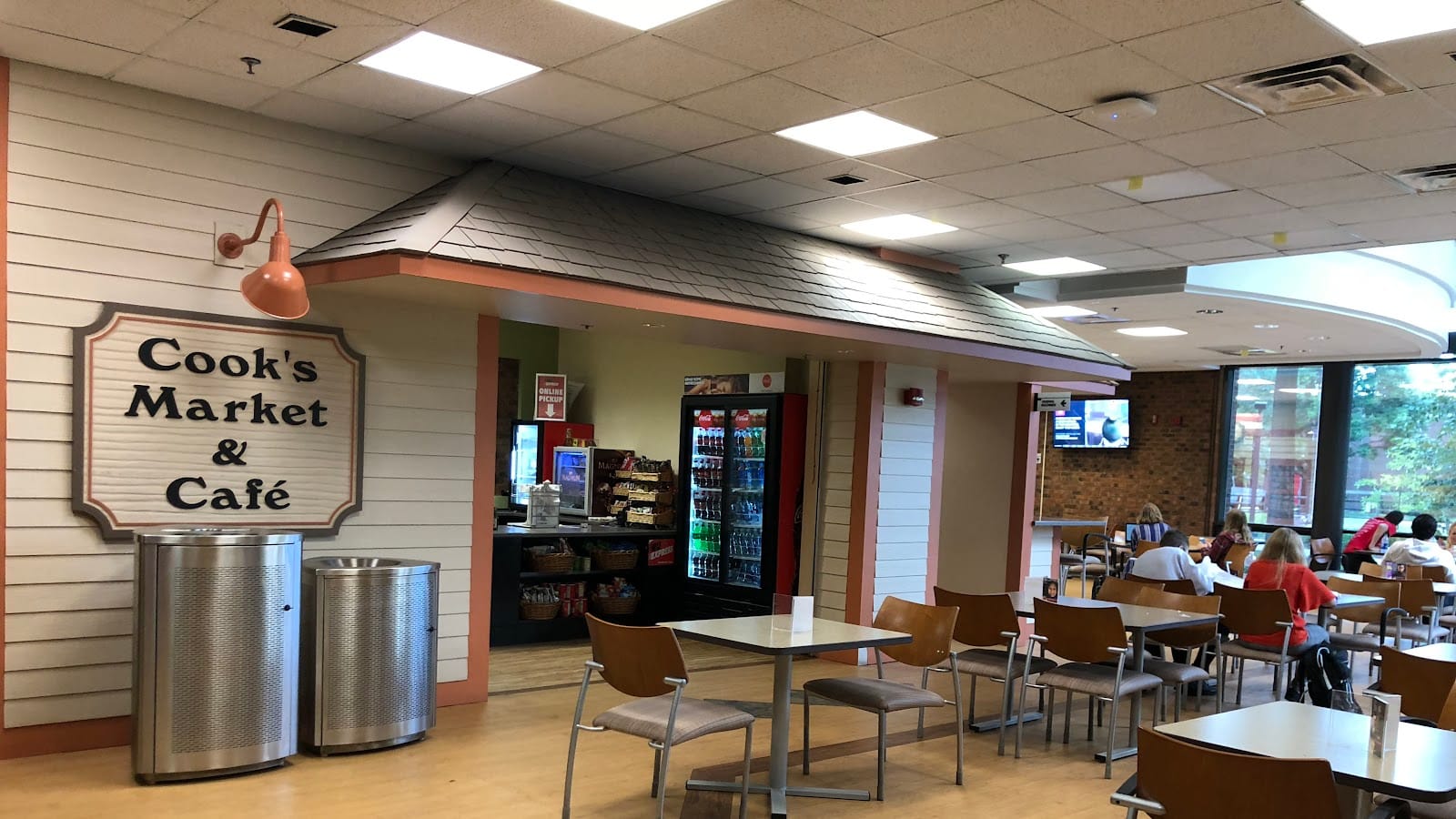 Cook's Market & Cafe