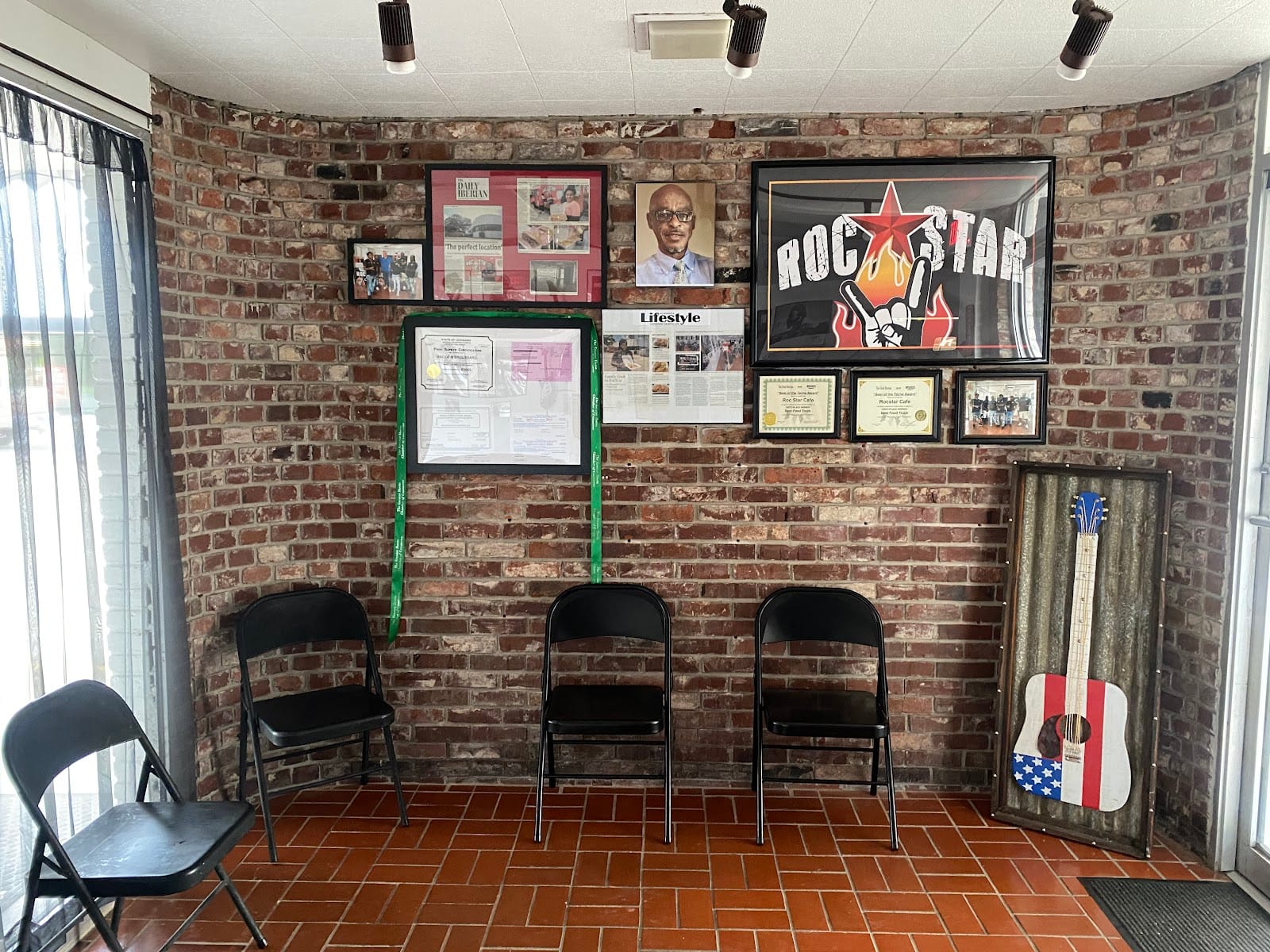 Roc Star Cafe
