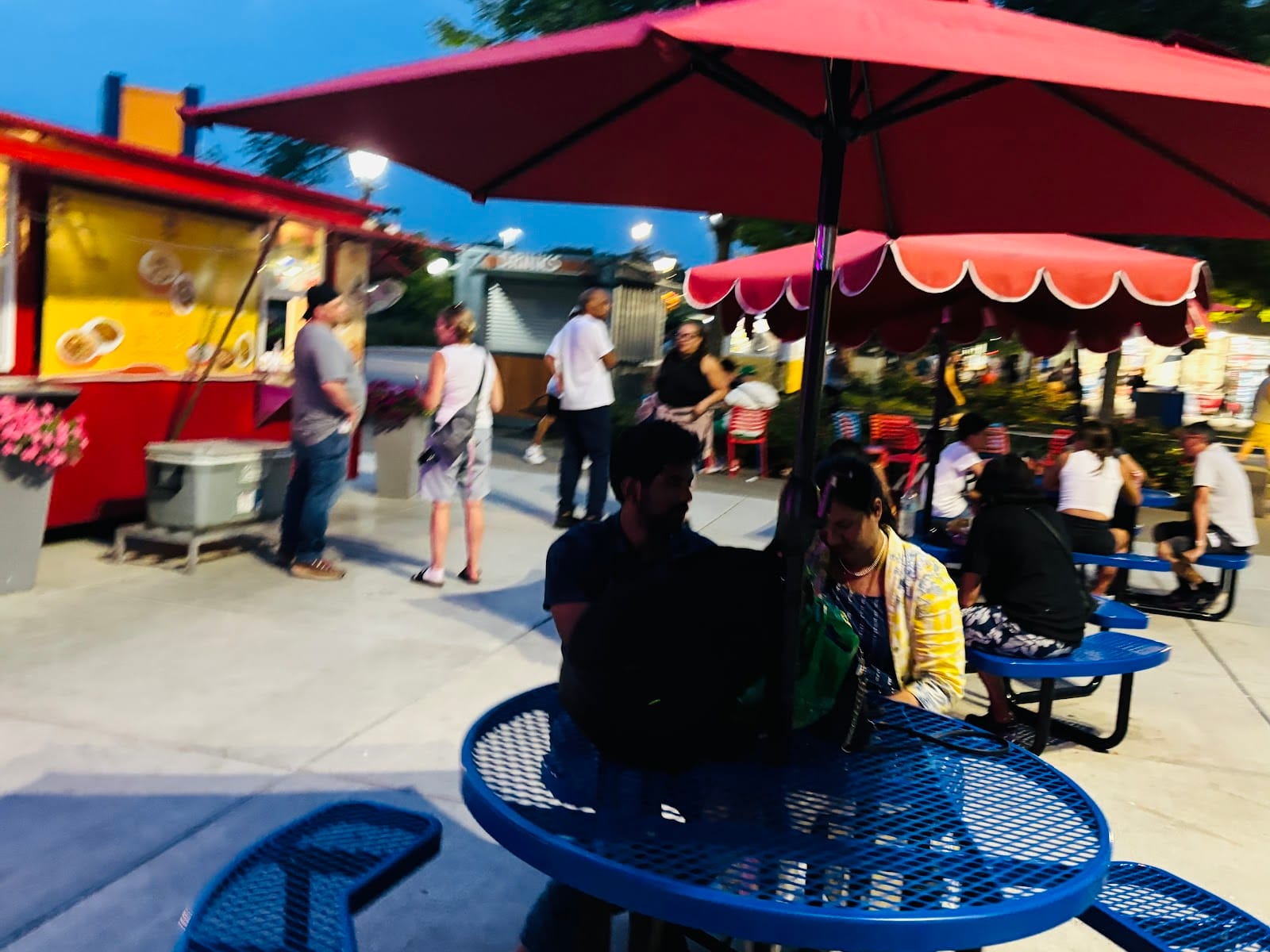 Everest Cafe Mobile Food Truck