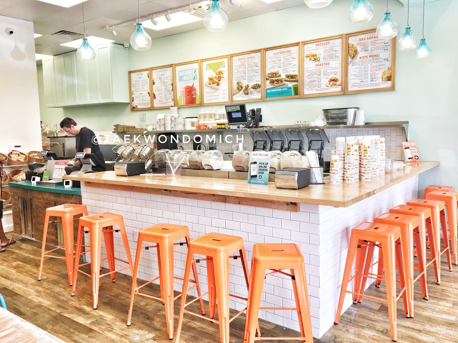 Tropical Smoothie Cafe