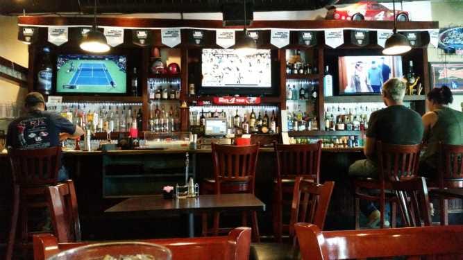 Highland Pizza & Pub