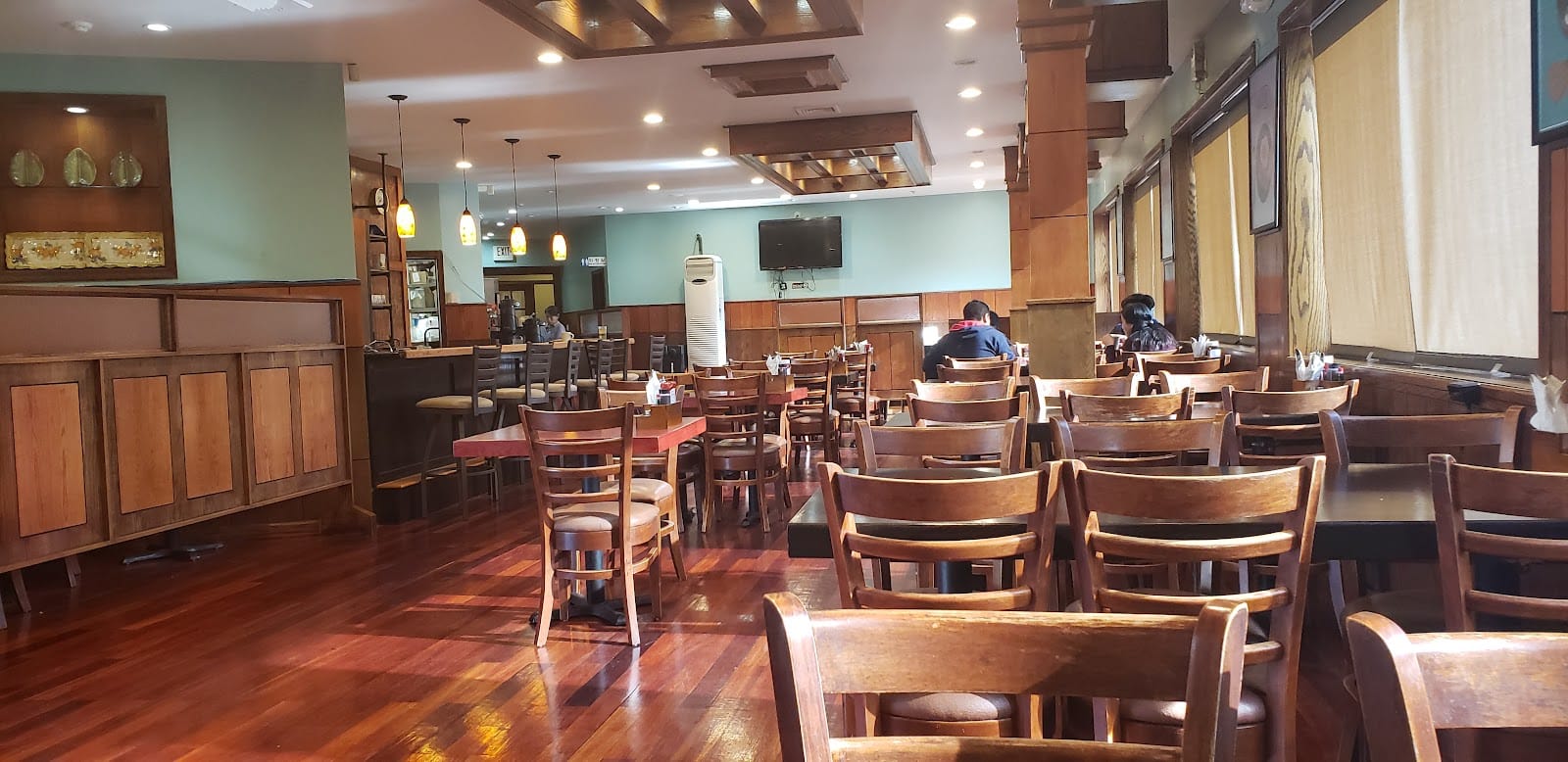 Tree view cafe