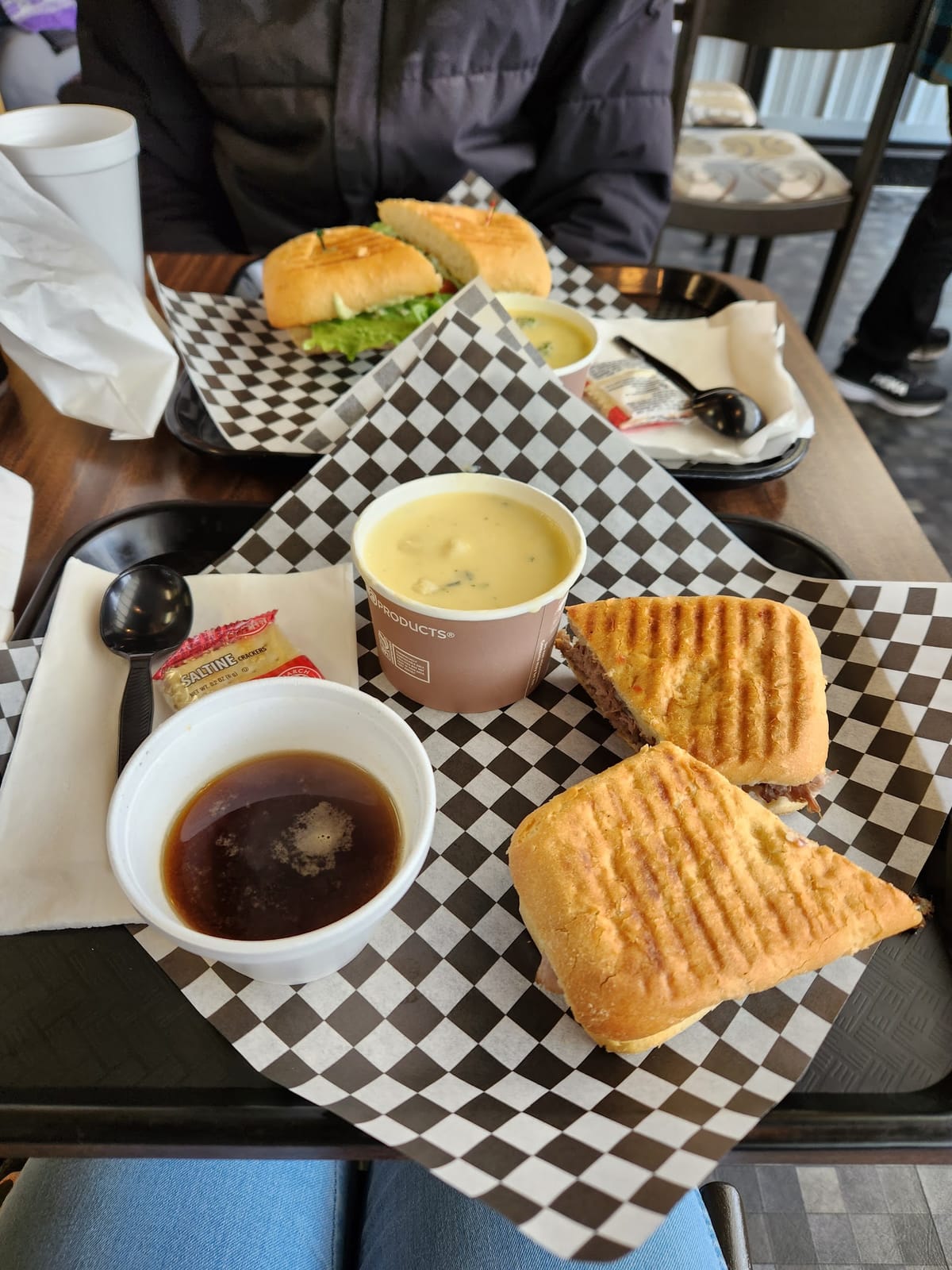 Halletts Market & Cafe, Inc.