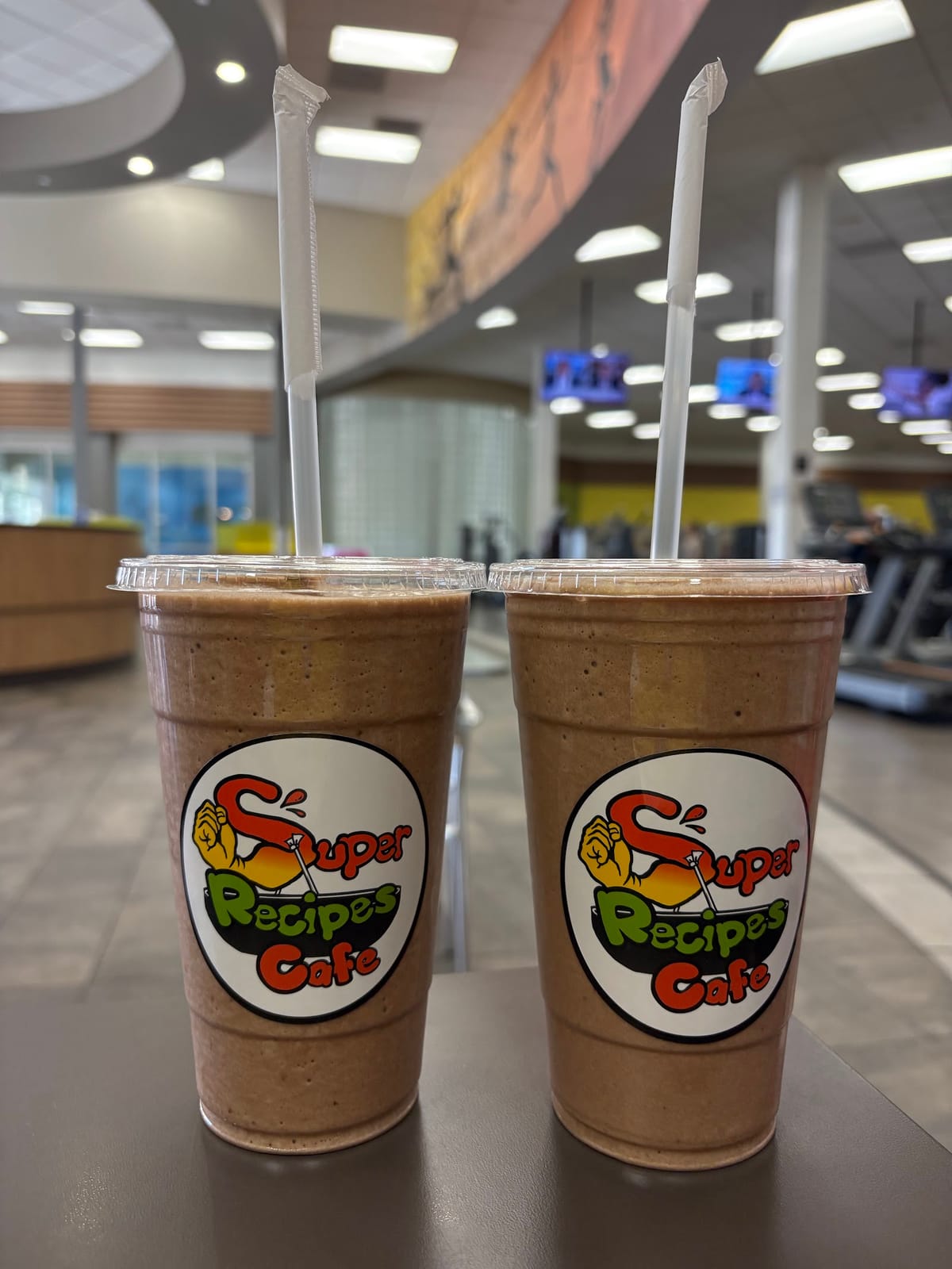 Super Recipes Cafe inside LA Fitness Oviedo (Open to Public)
