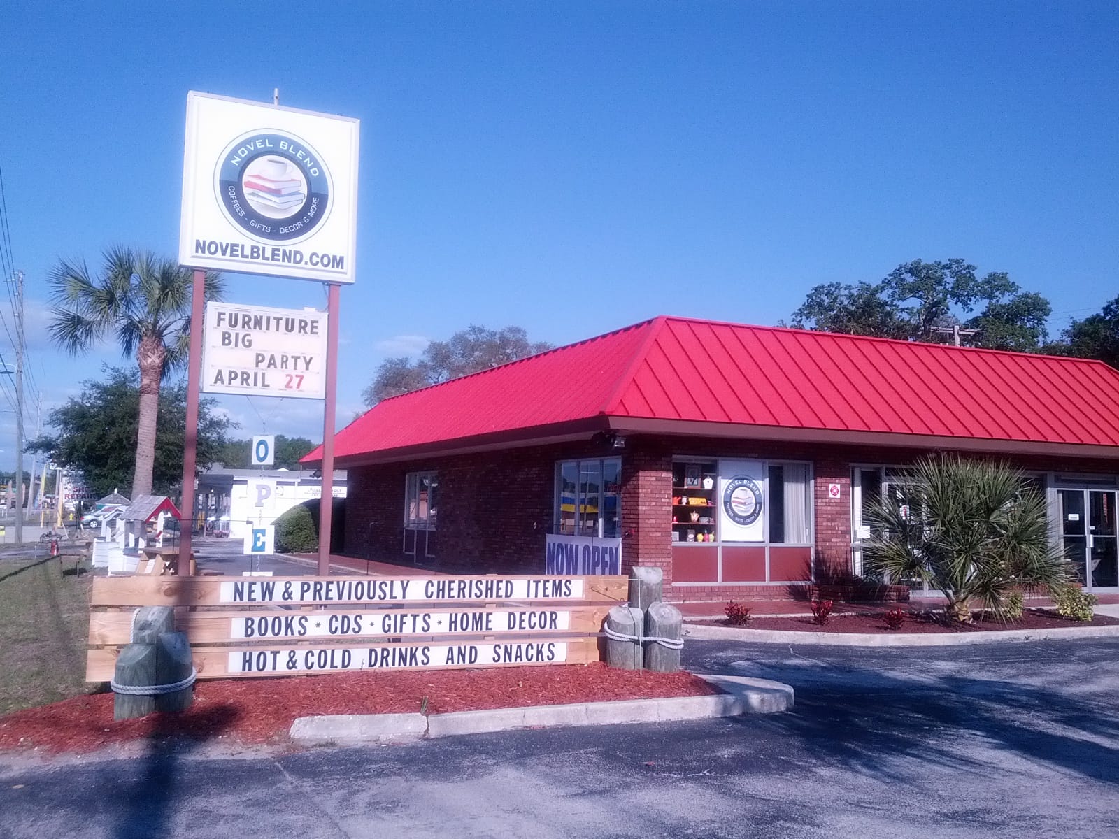 Novel Blend at Antiques & Uniques in Ozona