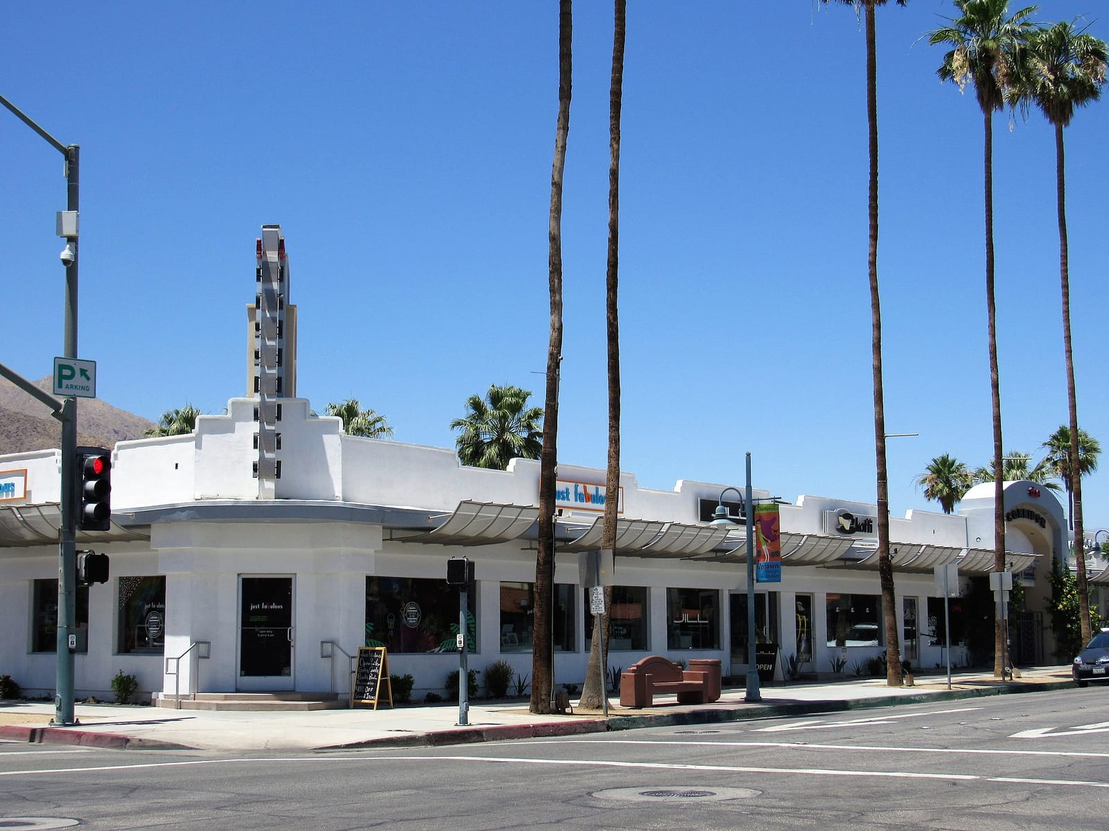 Koffi Palm Springs North photo 2