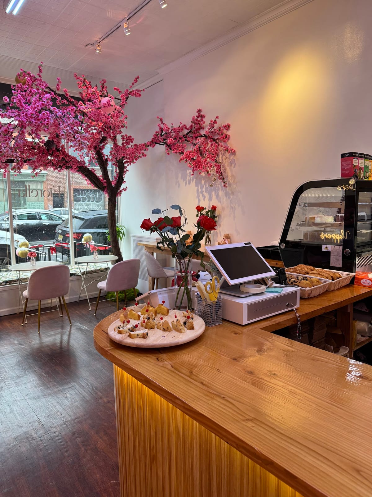 Fiorella Coffee & Flower Shop