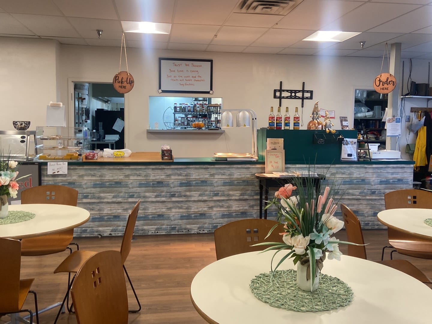 Simply Served Cafe