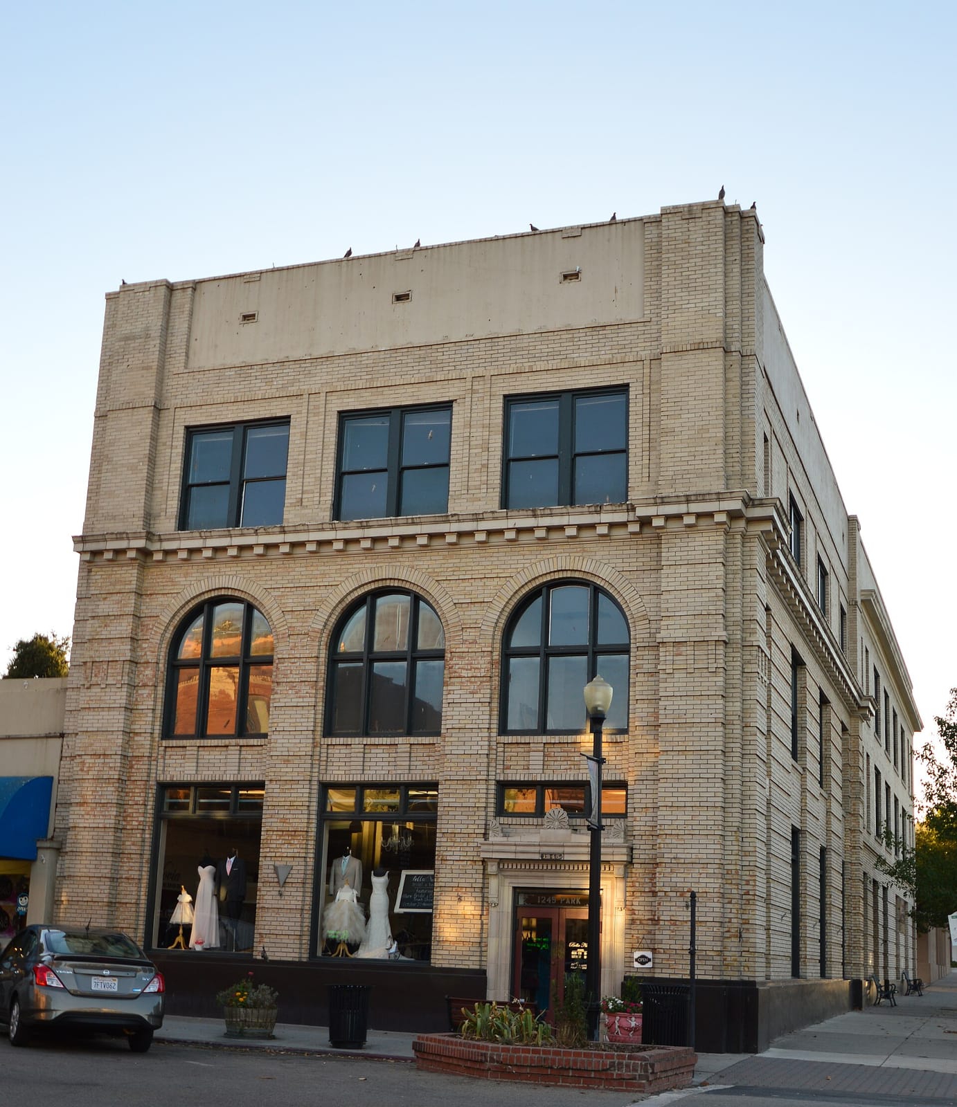 The Neighborhood Cafe & Juice Bar photo 3