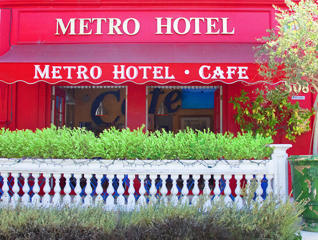 Metro Hotel & Cafe photo 3