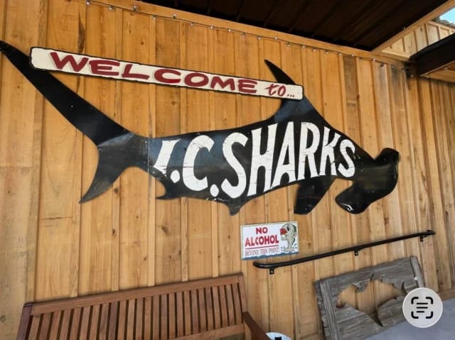 I.C. Sharks Seafood Market, Bar & Cafe photo 7