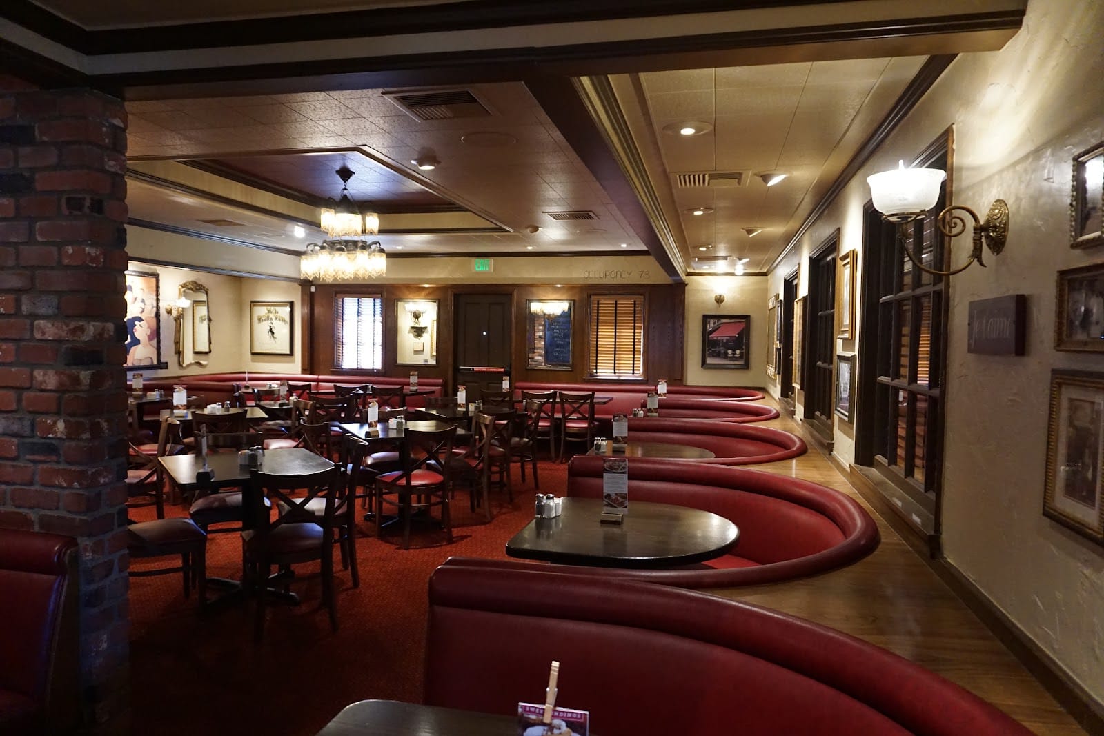 Mimi's Cafe photo 1