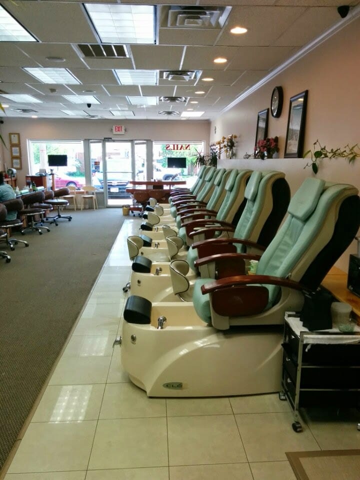 Young Nail Cafe