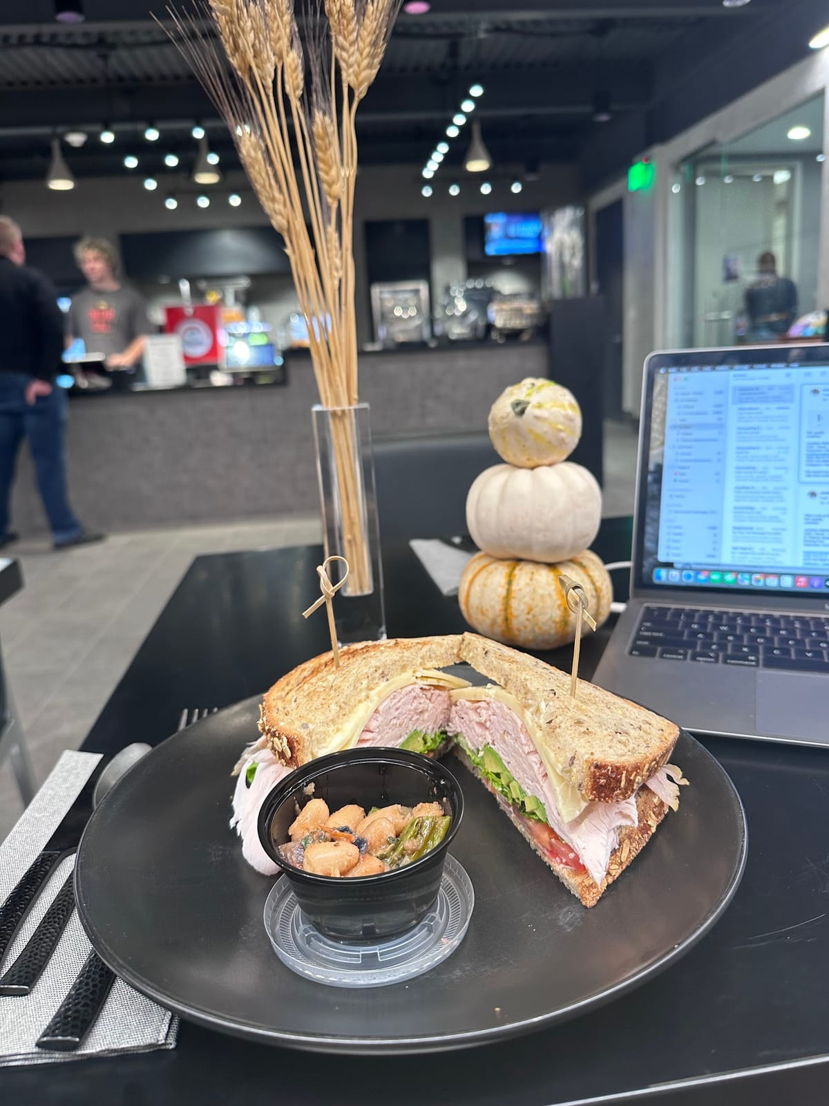 Dash Café