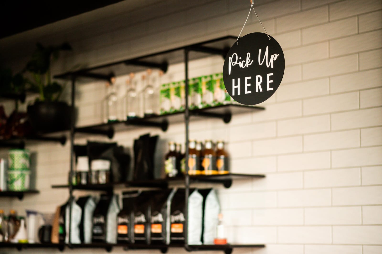 Knead Café & Pâtisserie