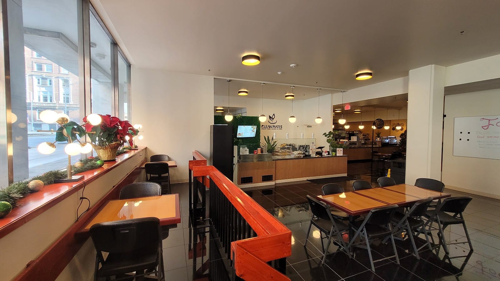 Clean Plates Cafe & Juice Bar