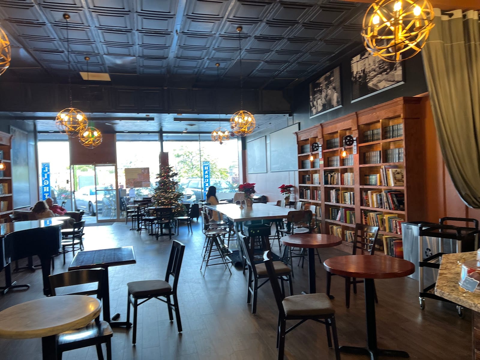 Chez Nous Cafe