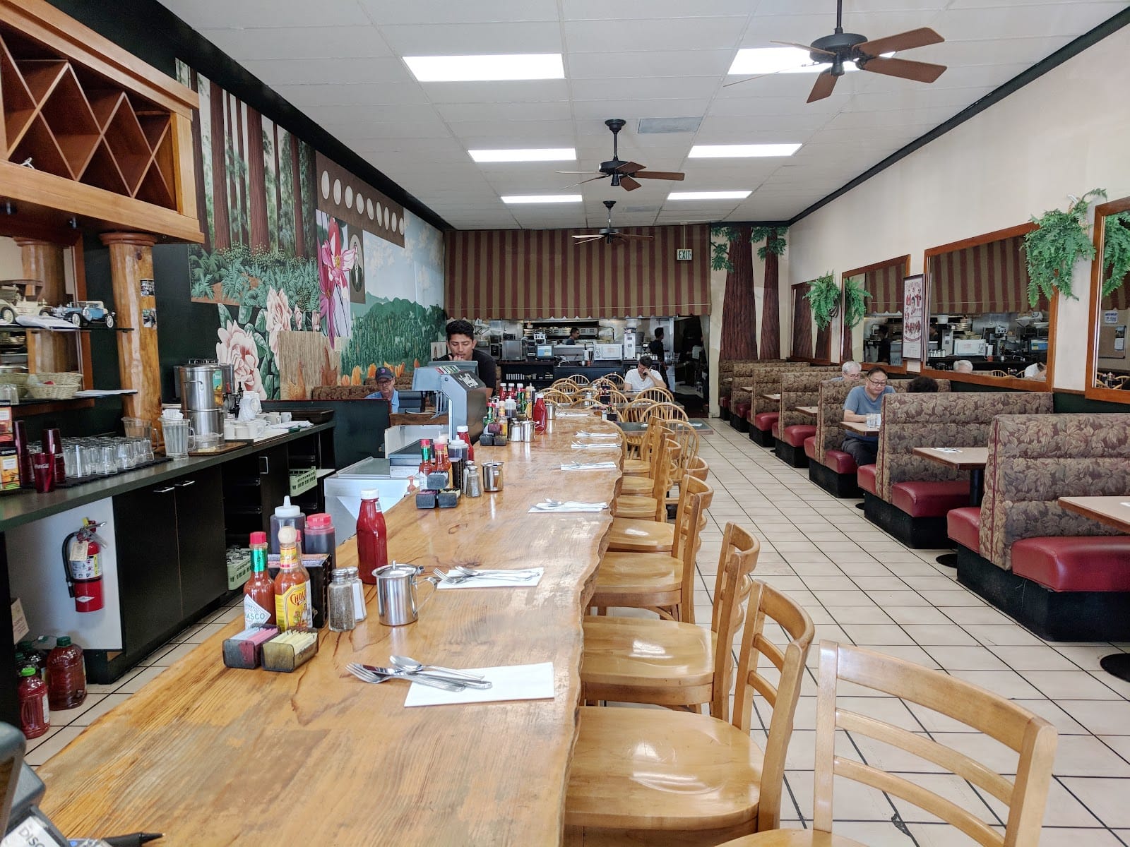 Breakers Cafe