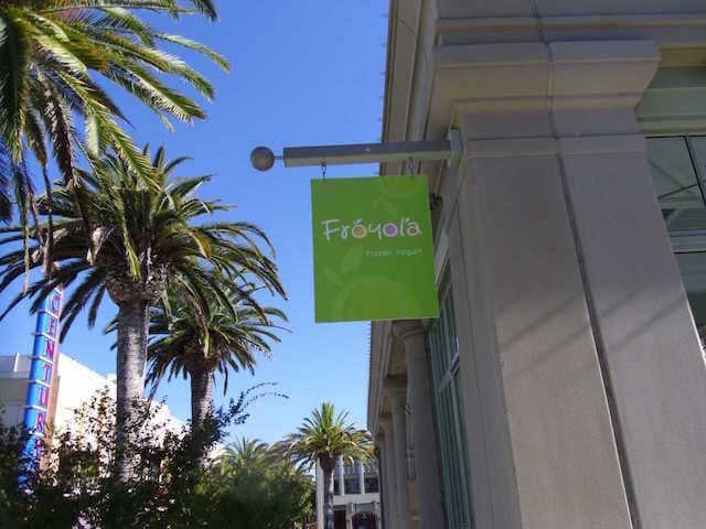 Froyola Premium Frozen Yogurt photo 2