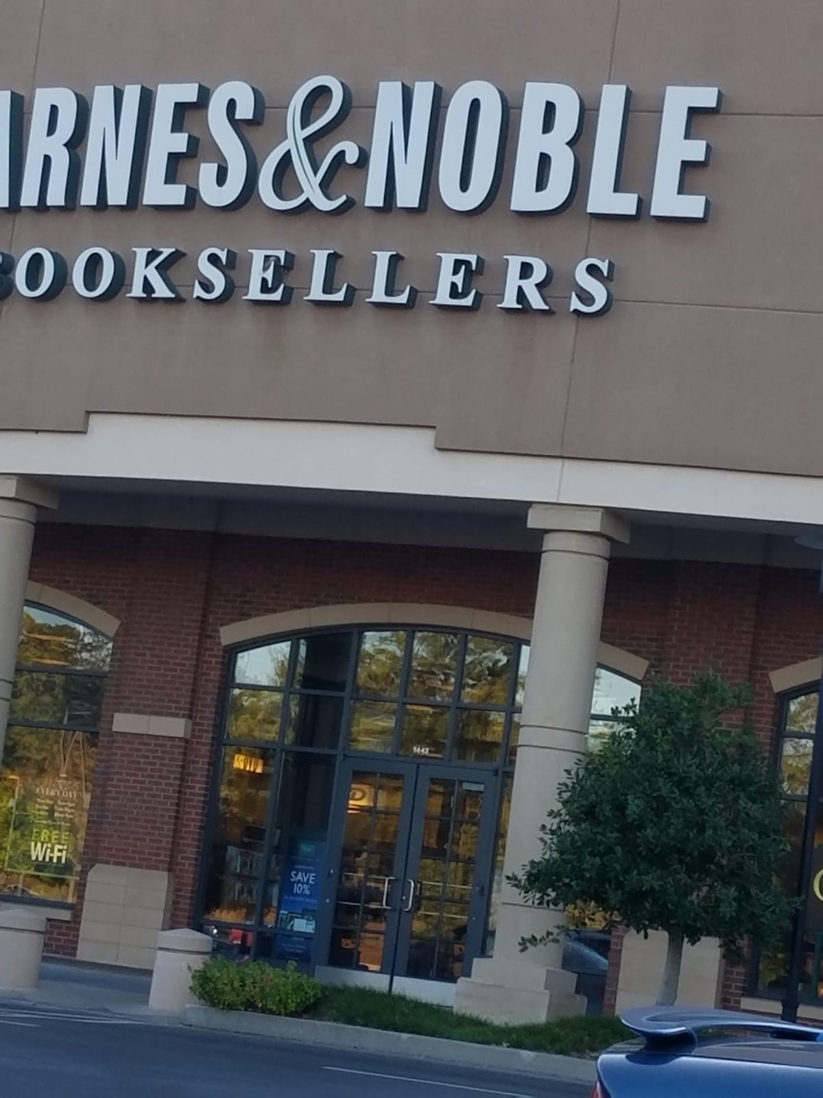 Barnes & Noble