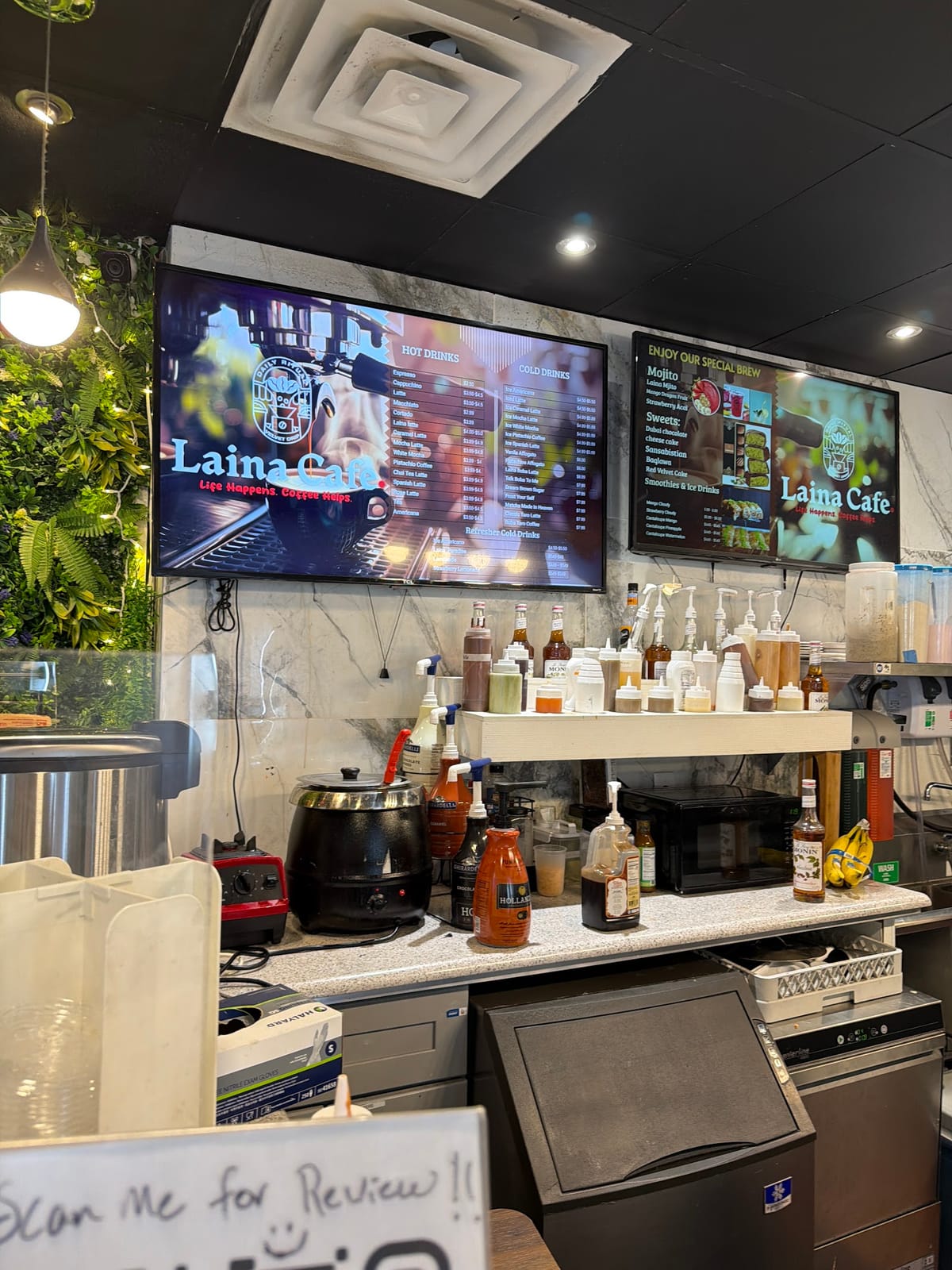Laina Cafe