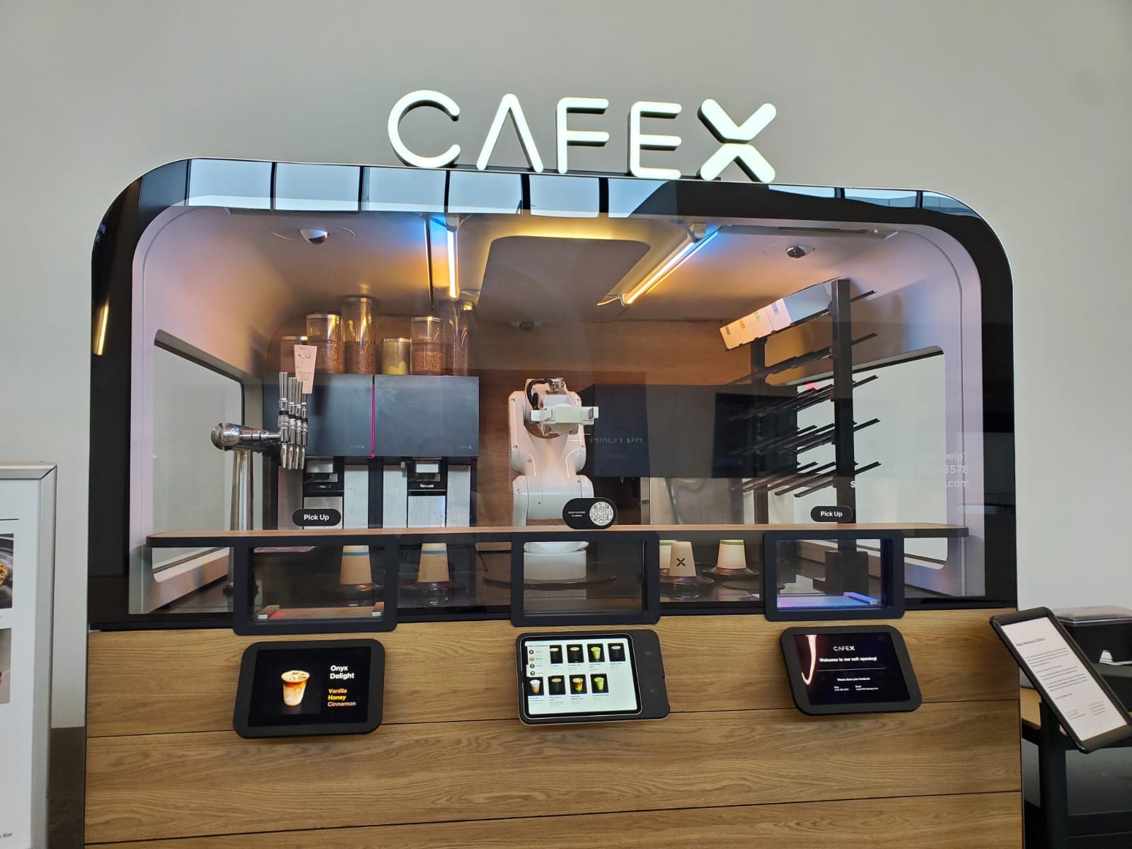 CAFE X