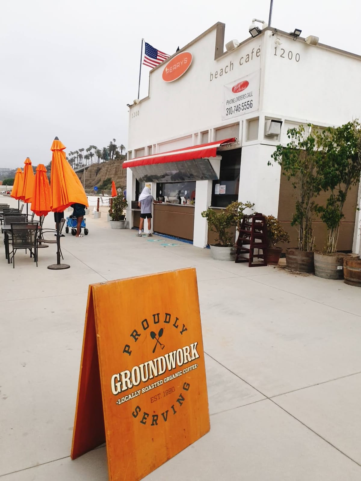Perry’s Cafe & Beach Rentals - 1200